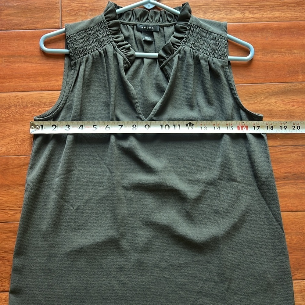 Halogen Size Small Sleeveless Army Green V-neck Blouse - Picture 6 of 7